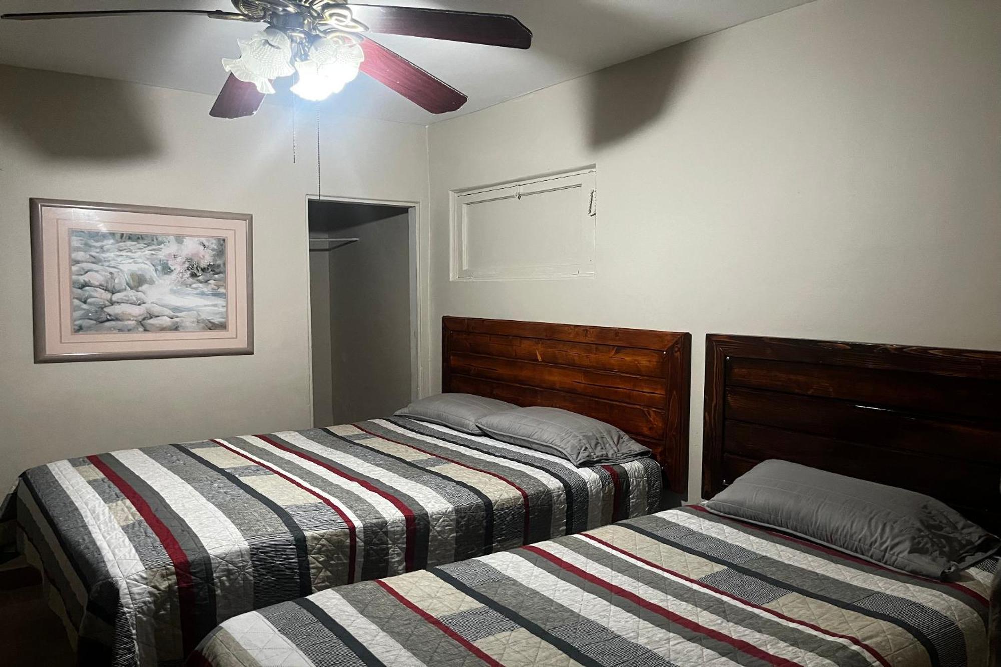 Oyo Hotel Linda Тихуана Екстериор снимка