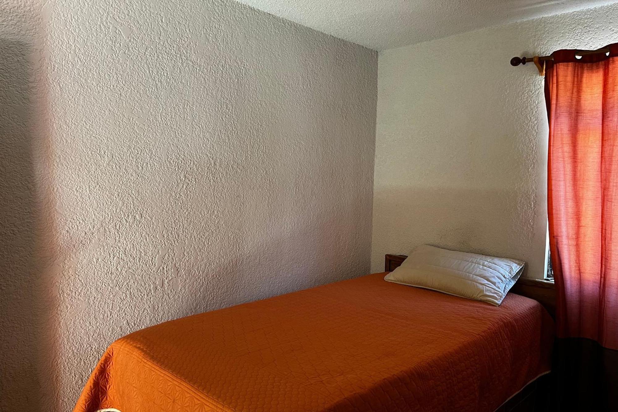 Oyo Hotel Linda Тихуана Екстериор снимка